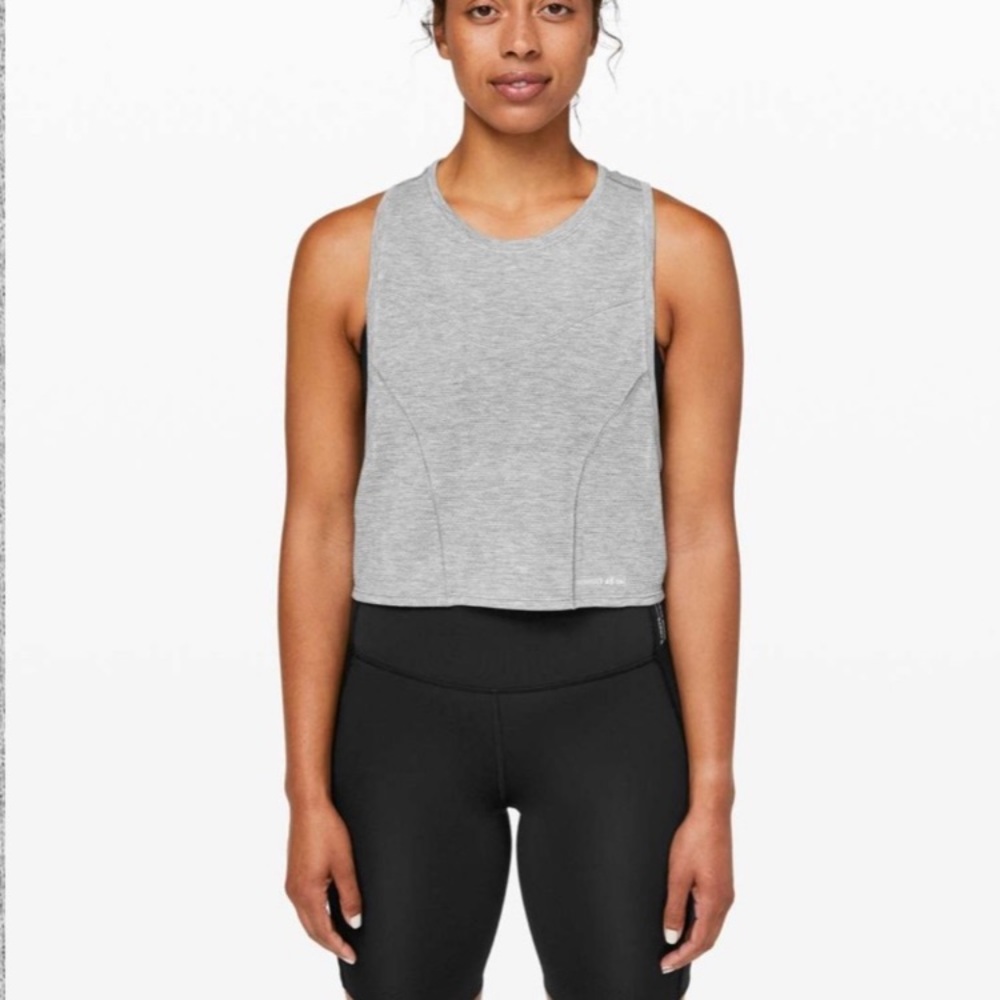 Lululemon X Barry’s stronger as one muscle tank